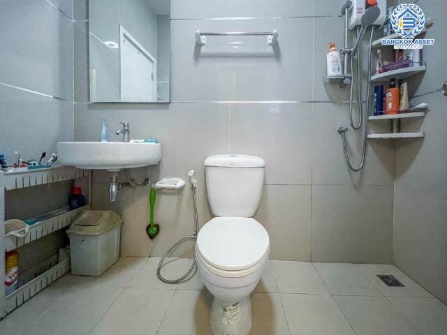 *****ทาวน์เฮ้าส์มือสองย่านนนทบุรี ม.กัสโต้ทาวน์โฮม วงแหวน-พระราม5 หลังมุม! เนื้อที่กว้างขวางถึง 25.2 ตร.ว. ฟังก์ชัน 3 ห้องนอน 2 ห้องน้ำ 2 ที่จอดรถ บ้านราคาดีที่สุดในโครงการ บนทำเลดี เพียง 15 นาทีก็ถึงรถไฟฟ้าสายสีม่วง "สถานีตลาดบางใหญ่" จองด่วน!